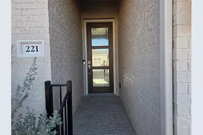 221 Bauer Loop, Liberty Hill, TX 78642 - Photo 3