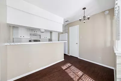 908 B Kirschner Place, Austin, TX 78758 - Photo 5