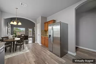 304 Gainer Dr, Hutto, TX 78634 - Photo 7