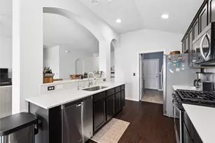 6205 Arbor Crest Ln, Austin, TX 78747 - Photo 3