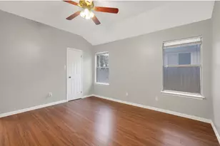 1001 Apple Cross Dr, Pflugerville, TX 78660 - Photo 17