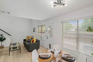 512 Eberhart Ln, Austin, TX 78745 - Photo 11