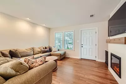 1215 Payne Avenue, Austin, TX 78757 - Photo 3
