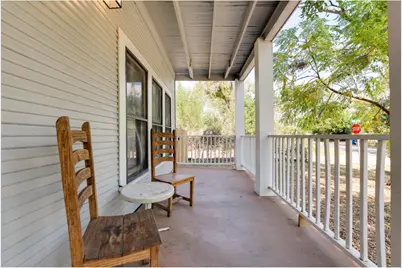 106 S Avenue A S #D, Elgin, TX 78621 - Photo 5