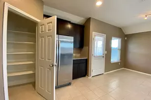 466 Eagle Brook Ln, Buda, TX 78610 - Photo 9