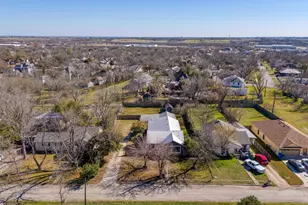 1409 Burns Blvd, Taylor, TX 76574 - Photo 33