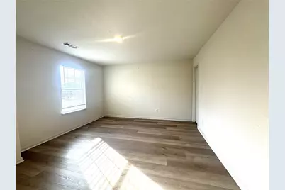 1001 Riverdale Cove, Jarrell, TX 76537 - Photo 11