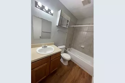 7206 Twin Crest Drive #202, Austin, TX 78752 - Photo 5