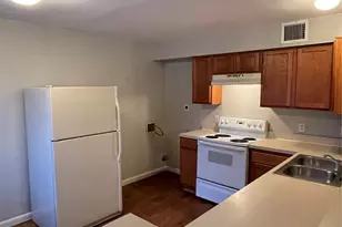 7206 Twin Crest Dr, Austin, TX 78752 - Photo 3