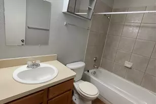7206 Twin Crest Dr, Austin, TX 78752 - Photo 5