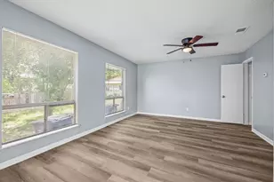204 Northcrest Cir, Austin, TX 78752 - Photo 9