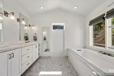 2103 Oxford Avenue, Austin, TX 78704 - Photo 17