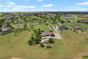 328 Apache Pass, Hutto, TX 78634 - Photo 39