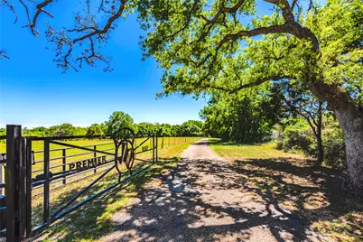 17270 Fm 112, Thrall, TX 76578 - Photo 35