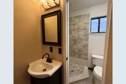 1809 Whitney Way, Austin, TX 78741 - Photo 17