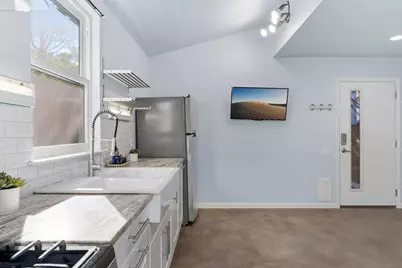 1309 Singleton Avenue #2, Austin, TX 78702 - Photo 7