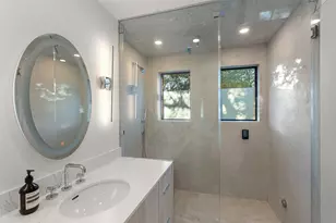 2503 Dip Cove, Austin, TX 78704 - Photo 19