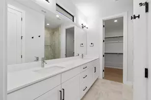 1405 Perez St, Austin, TX 78721 - Photo 21