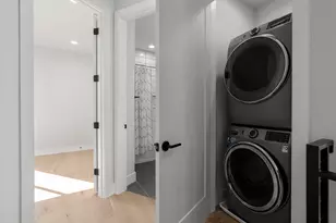 1405 Perez St, Austin, TX 78721 - Photo 27