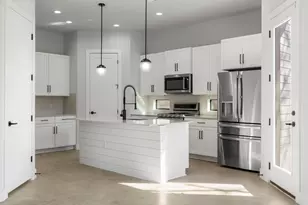 1405 Perez St, Austin, TX 78721 - Photo 5