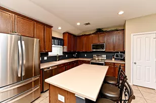 18608 Royal Pointe Dr, Pflugerville, TX 78660 - Photo 13