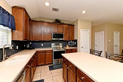 18608 Royal Pointe Drive, Pflugerville, TX 78660 - Photo 39