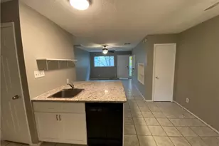 2413 Leon St, Austin, TX 78705 - Photo 9