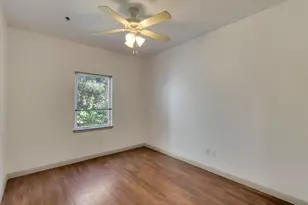 1011 N LBJ Dr, San Marcos, TX 78666 - Photo 11