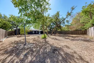 2209 N Celia Dr, Cedar Park, TX 78613 - Photo 29
