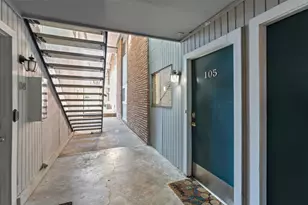 2208 Enfield Rd, Austin, TX 78703 - Photo 9