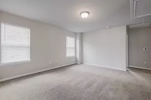 10702 Sentinel Dr, Austin, TX 78747 - Photo 7