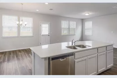 10702 Sentinel Drive, Austin, TX 78747 - Photo 5