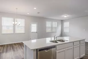 10702 Sentinel Dr, Austin, TX 78747 - Photo 5