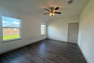 235 Sweetwater Crk Ln, Hutto, TX 78634 - Photo 9