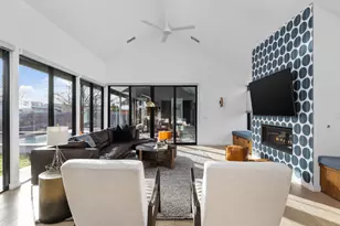 7502 St Louis St, Austin, TX 78757 - Photo 11