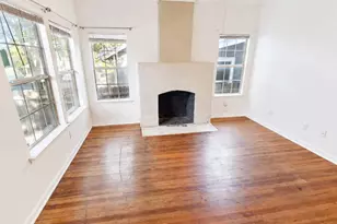 1102 W 22nd St, Austin, TX 78705 - Photo 3