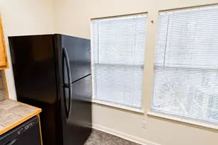1102 W 22nd St, Austin, TX 78705 - Photo 5