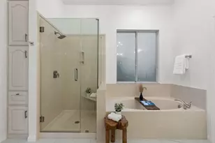 7500 Fireoak Dr, Austin, TX 78759 - Photo 17