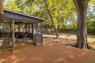 6511 Chesterfield Avenue, Austin, TX 78752 - Photo 21