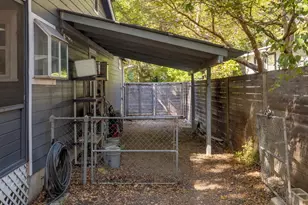 6511 Chesterfield Ave, Austin, TX 78752 - Photo 27