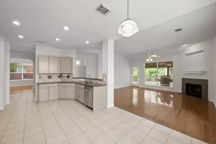 1917 Chasewood Dr, Austin, TX 78727 - Photo 5