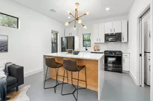 1183 Oak Grove Ave, Austin, TX 78702 - Photo 5