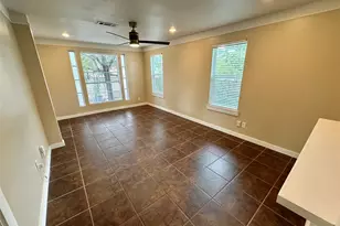 2103 E 16th St, Austin, TX 78702 - Photo 9