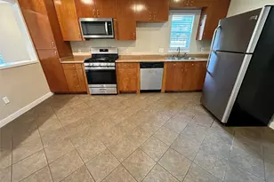 2103 E 16th St, Austin, TX 78702 - Photo 11