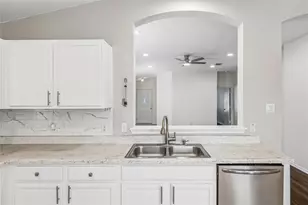 505 Washington Square Dr, Leander, TX 78641 - Photo 9