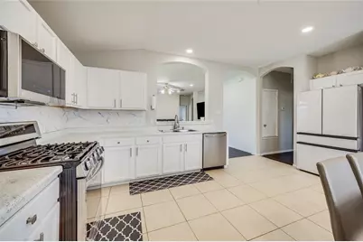 505 Washington Square Drive, Leander, TX 78641 - Photo 7