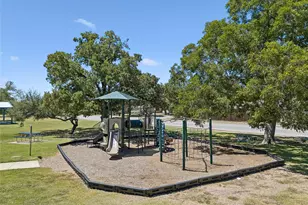 505 Washington Square Dr, Leander, TX 78641 - Photo 27