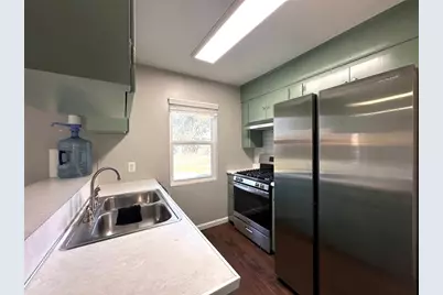 2500 Biggs Drive, Austin, TX 78741 - Photo 7