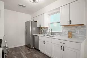 110 W Garrett Run, Austin, TX 78753 - Photo 5