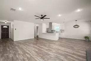 110 W Garrett Run, Austin, TX 78753 - Photo 9